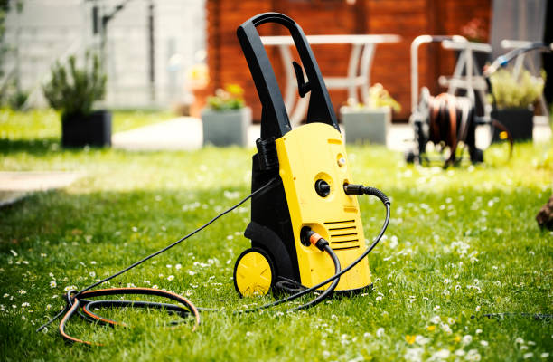 Best Pool Deck Cleaning  in Lake Lorraine, FL